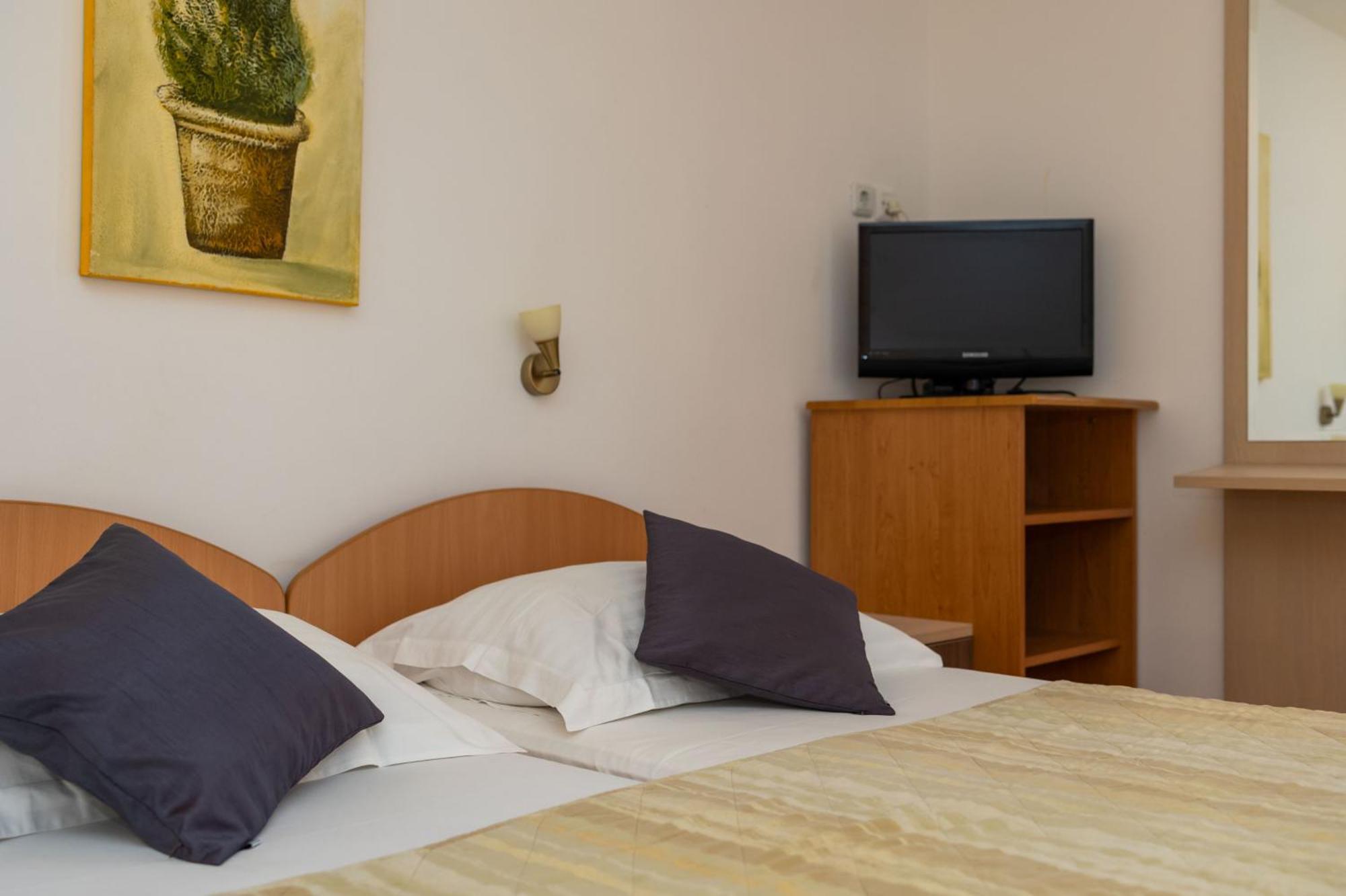 Premium Apartments - Lavica Beach Podstrana Kültér fotó
