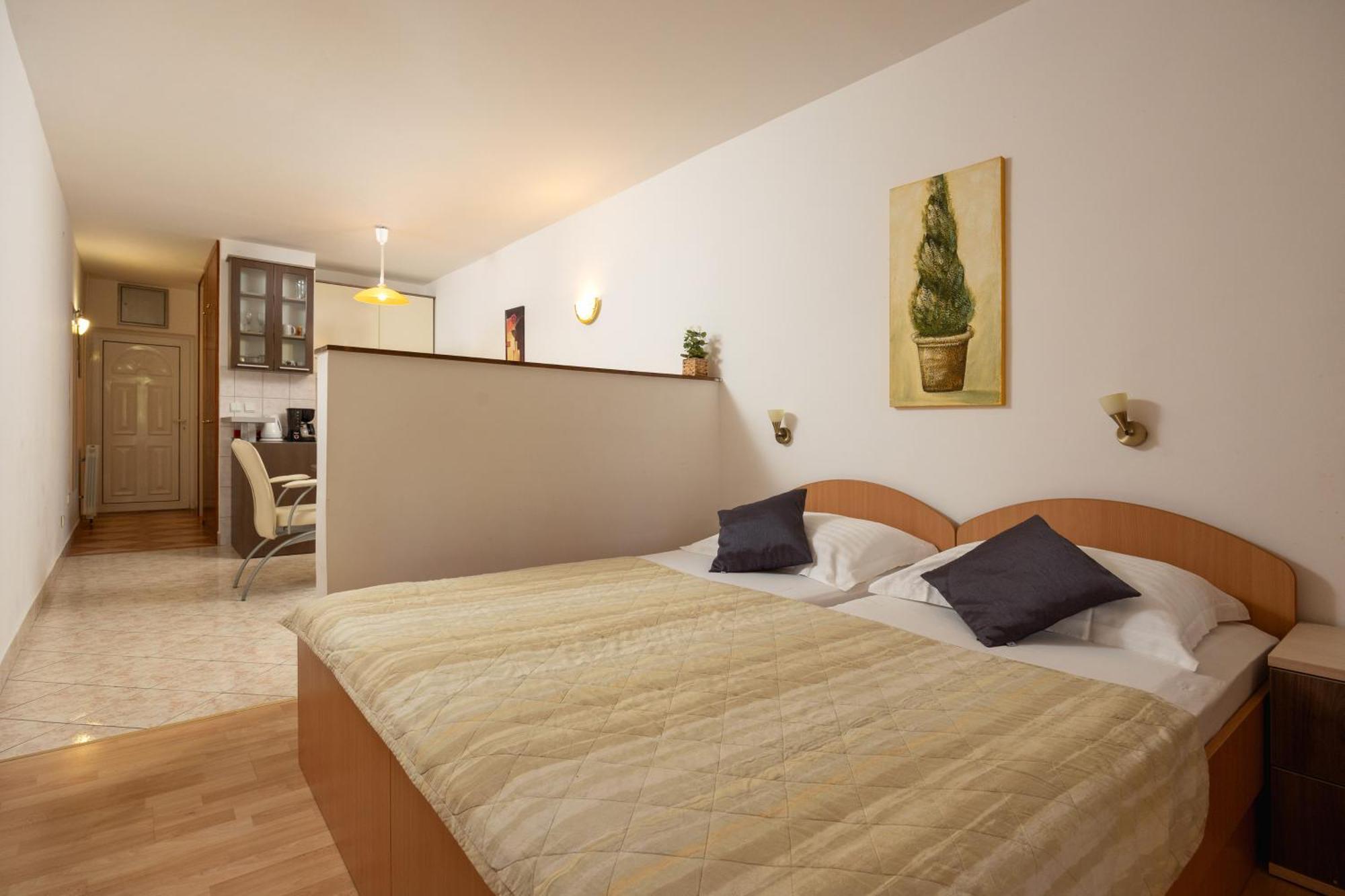 Premium Apartments - Lavica Beach Podstrana Kültér fotó